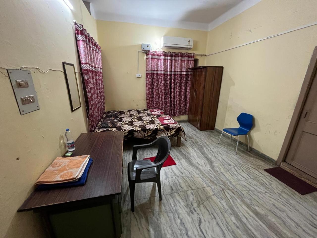 Vishwa Deva Homestay Βαρανάσι Εξωτερικό φωτογραφία
