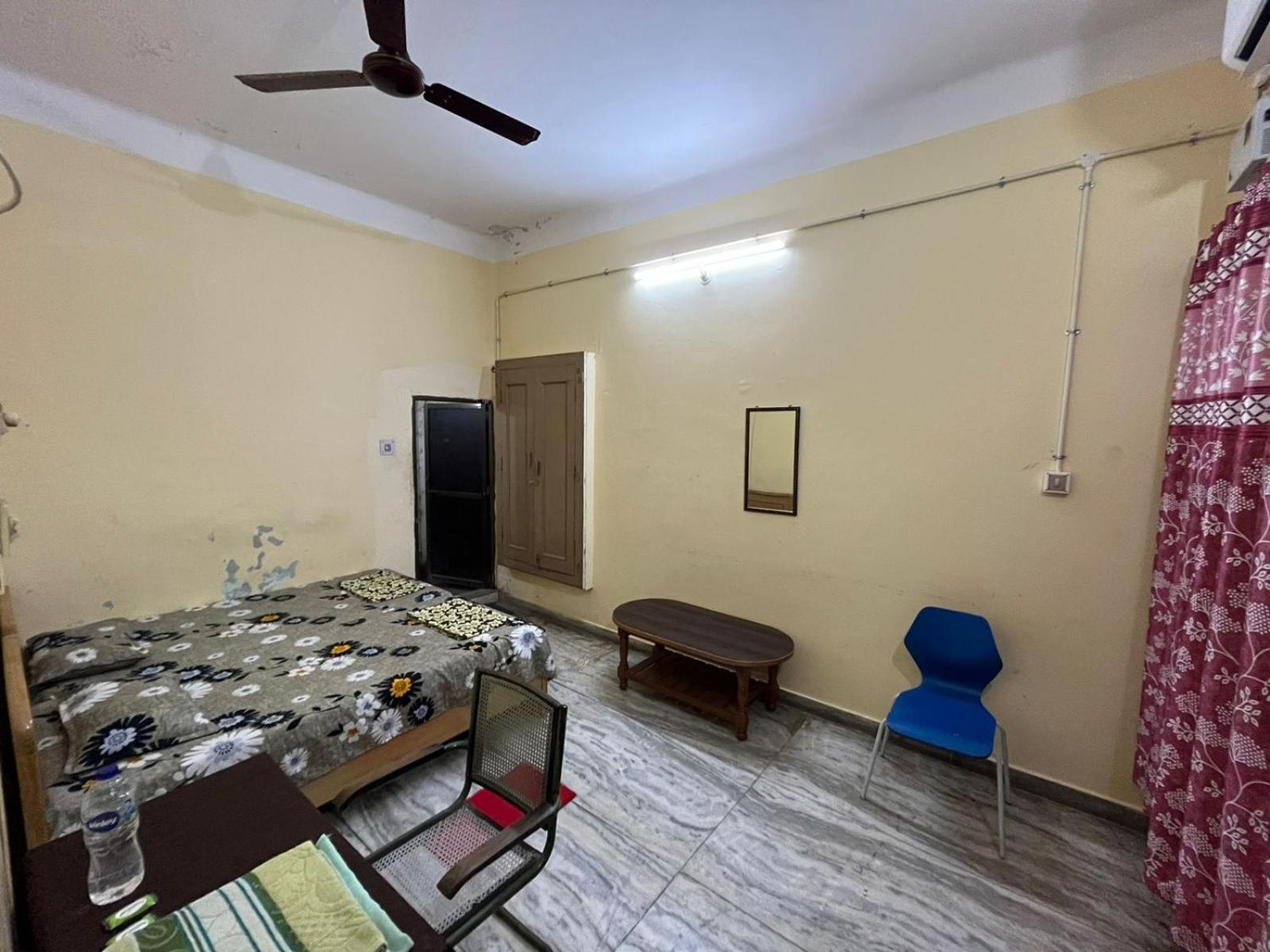 Vishwa Deva Homestay Βαρανάσι Εξωτερικό φωτογραφία
