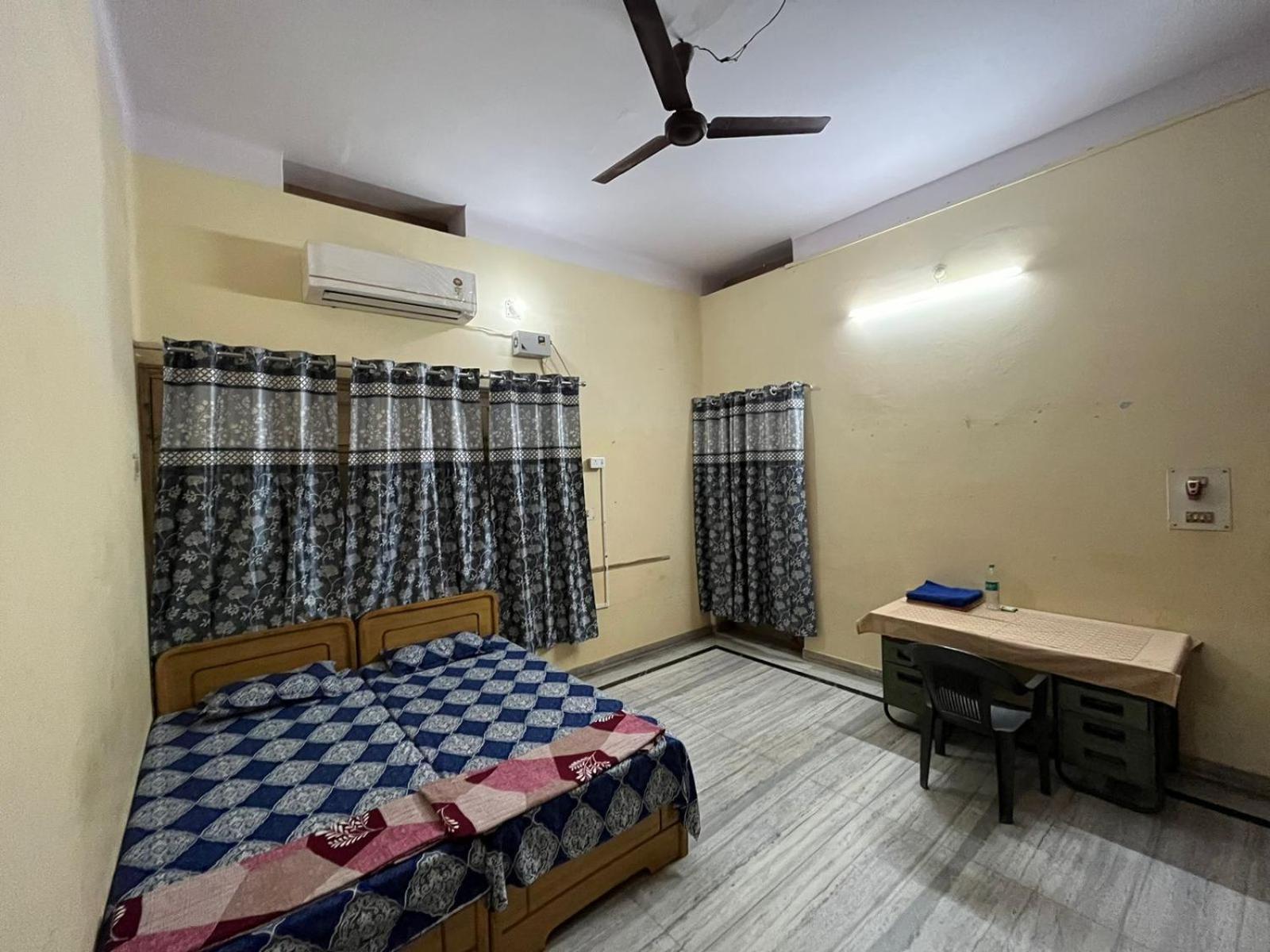 Vishwa Deva Homestay Βαρανάσι Εξωτερικό φωτογραφία